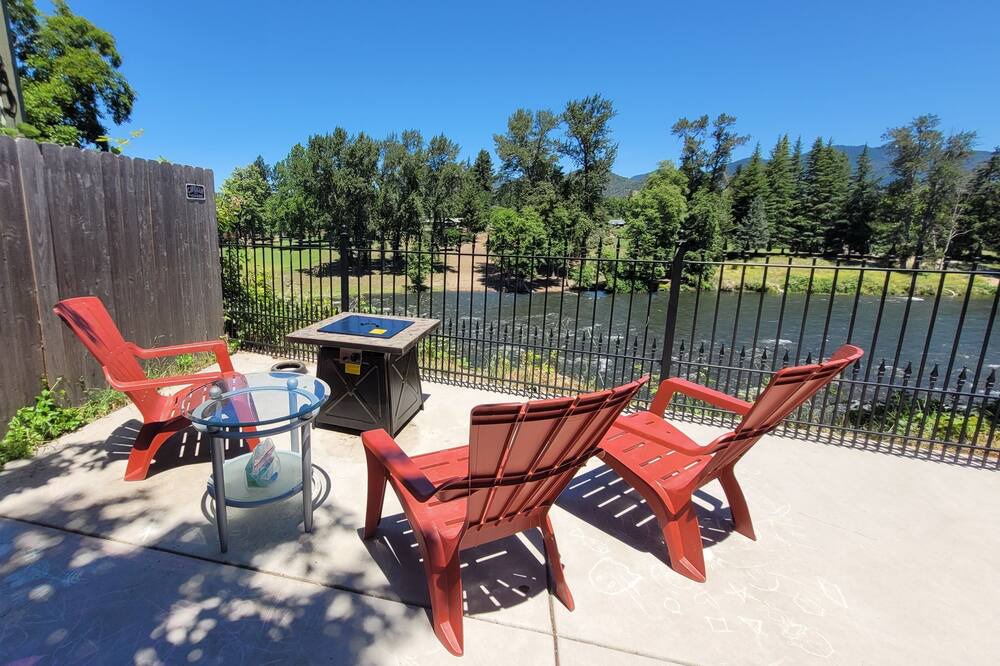 Photo of Others in Fruitdale