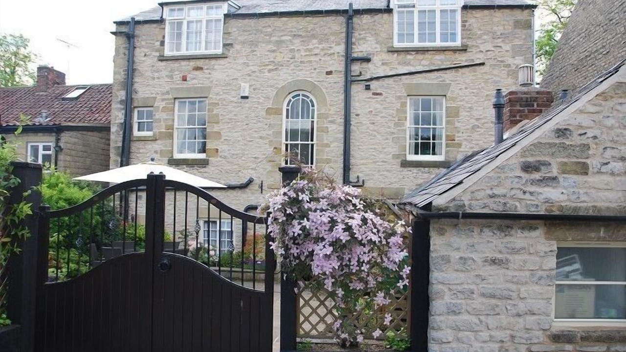 Photo of Outdoor in Pickering