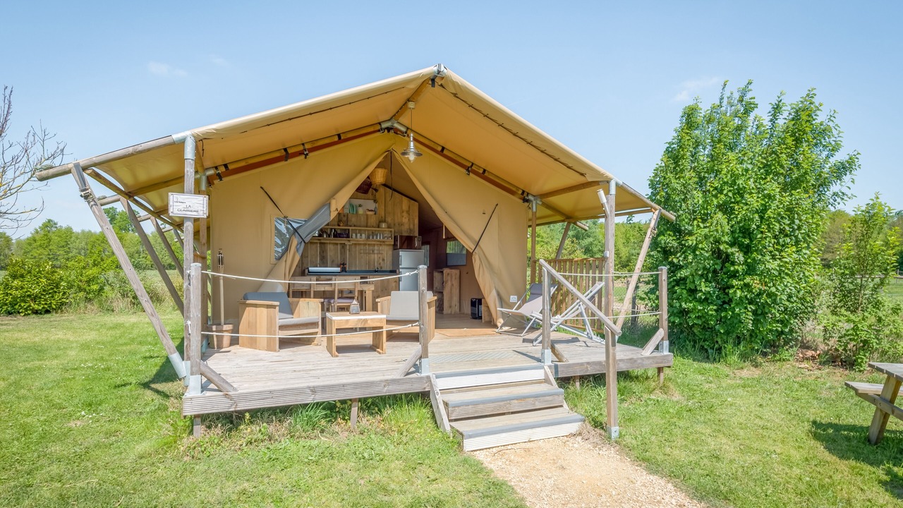Photo of Outdoor in Saires