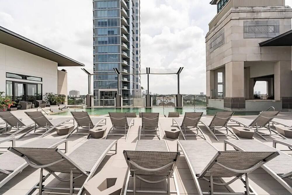 Photo of Others in Greenway Plaza-Upper Kirby
