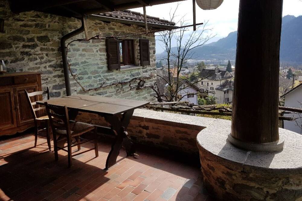 Photo of Patio Balcony in Terre di Pedemonte