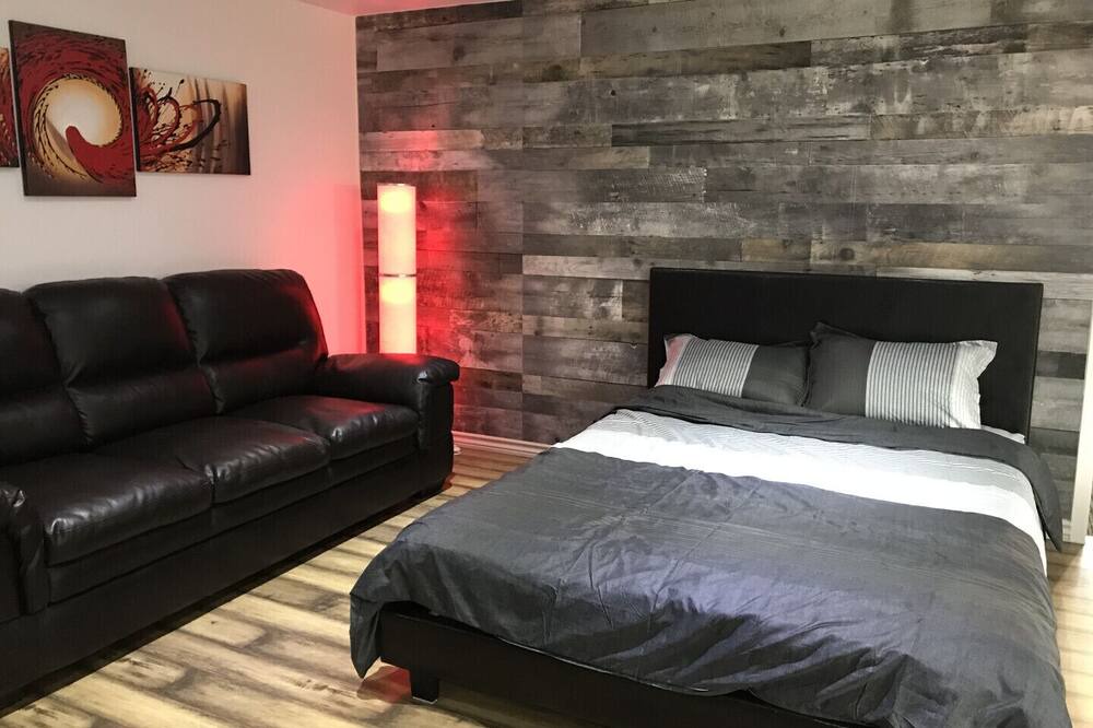 Photo of Bedroom in Laval