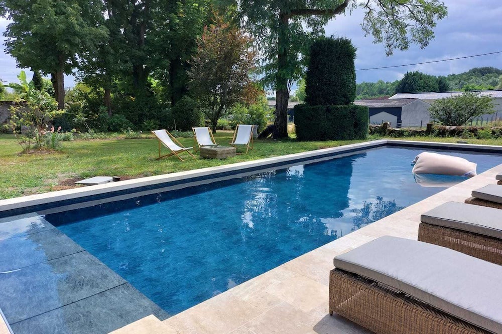 Photo of Outdoor in Cinq-Mars-la-Pile