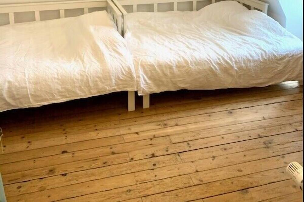 Photo of Bedroom in Cinq-Mars-la-Pile
