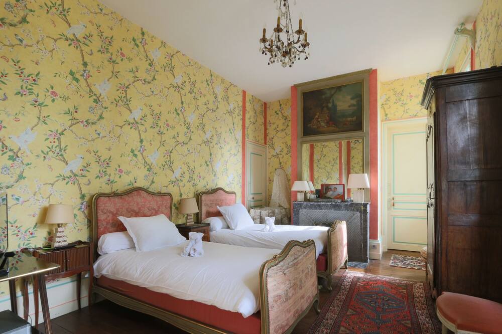 Photo of Bedroom in Cinq-Mars-la-Pile