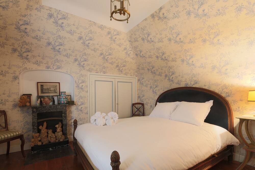 Photo of Bedroom in Cinq-Mars-la-Pile