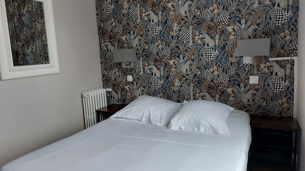 Photo of Bedroom in Saint-Serge