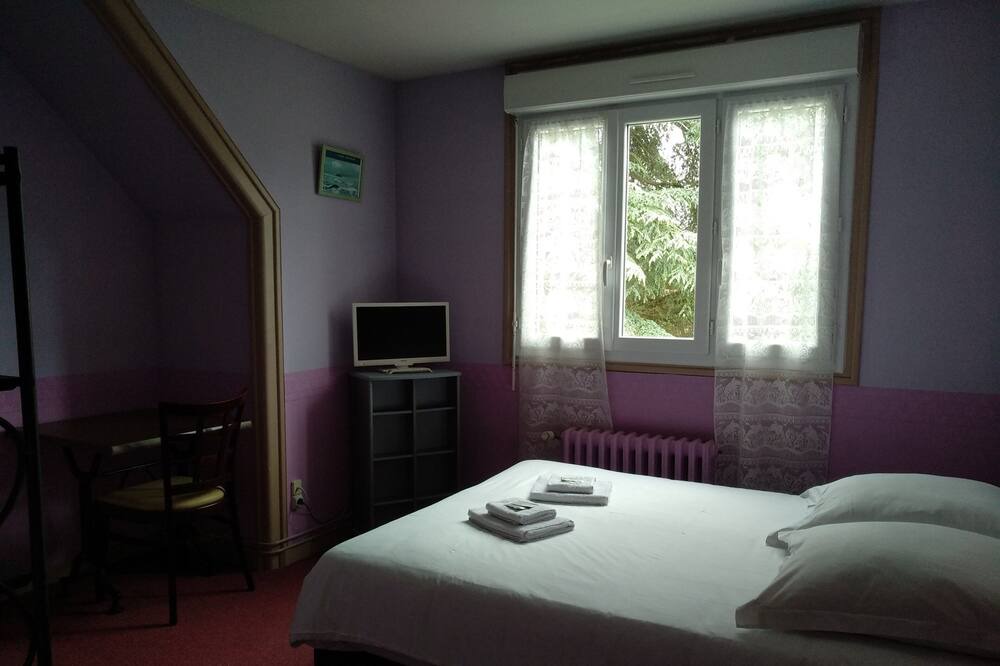 Photo of Bedroom in Ploermel