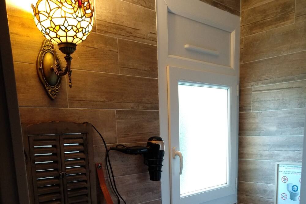 Photo of Bathroom in Ploermel