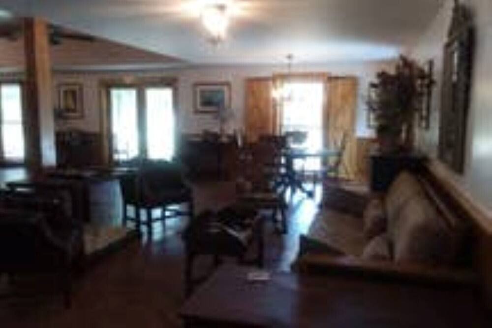 Photo of Livingroom in Cassatt