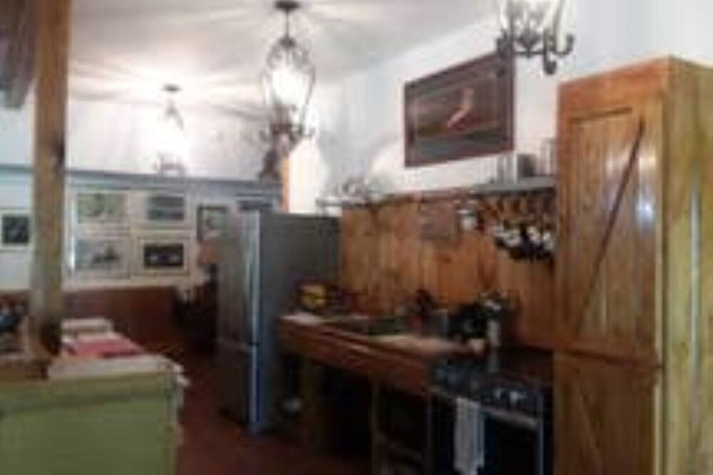 Photo of Kitchen in Cassatt