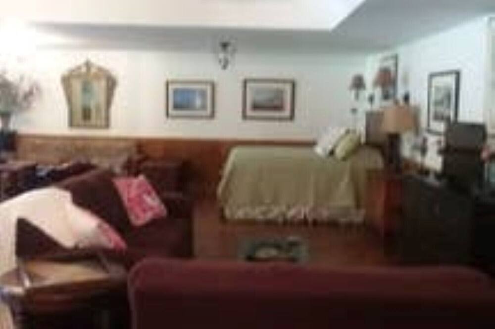 Photo of Others in Cassatt
