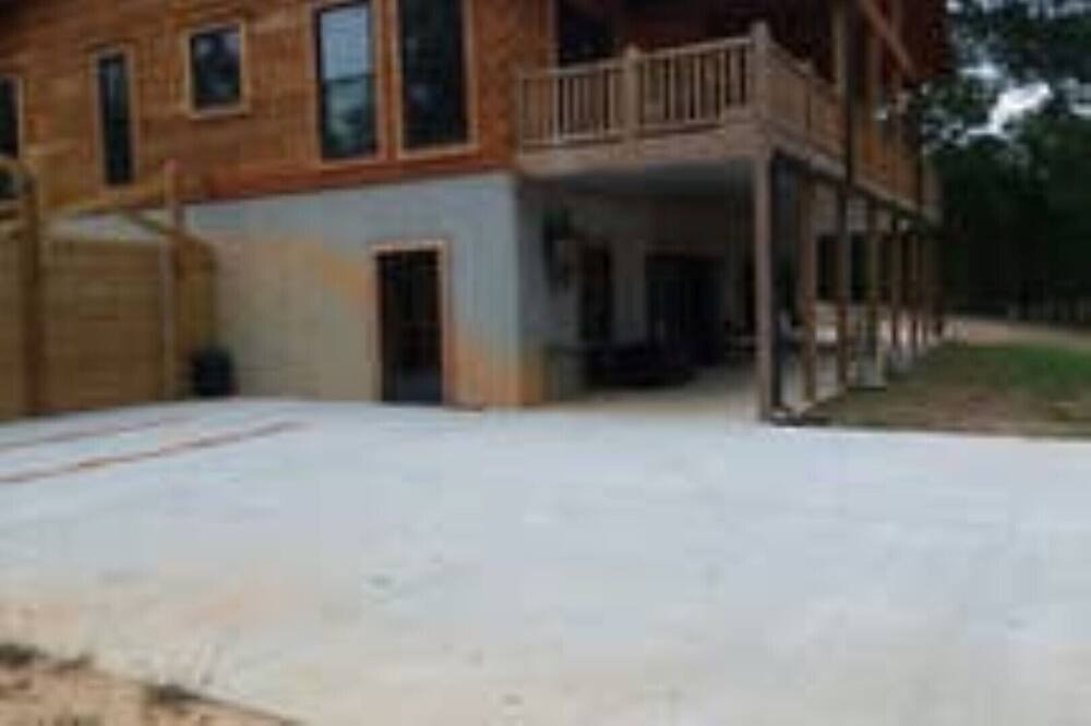 Photo of Outdoor in Cassatt