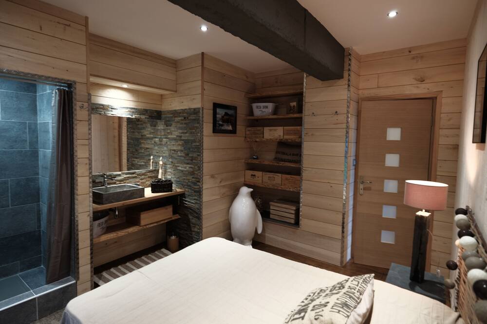 Photo of Bedroom in Saint-Pastous