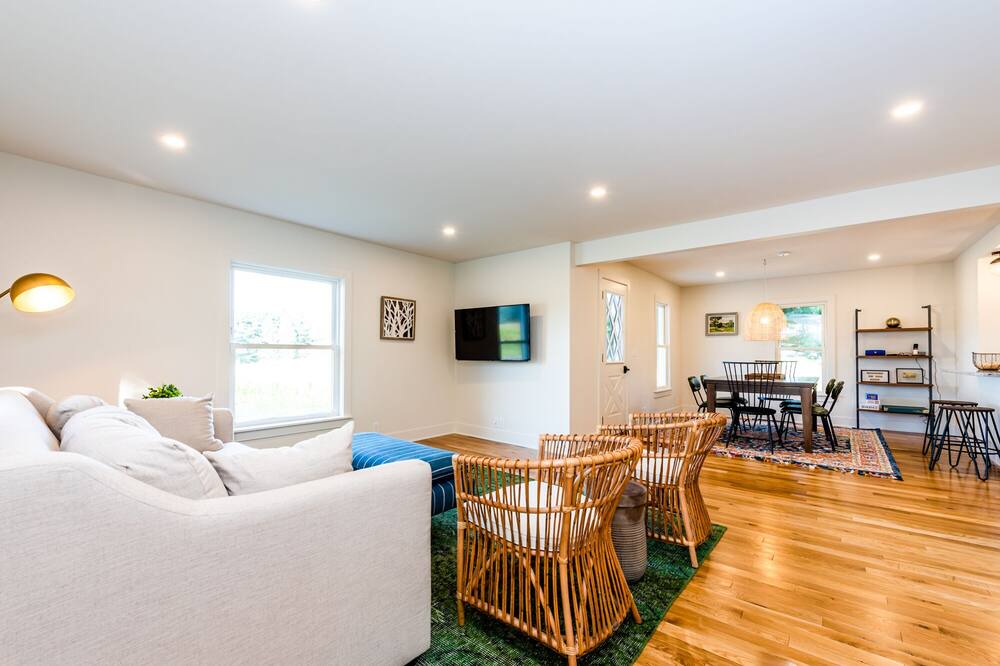 Photo of Livingroom in Buchanan
