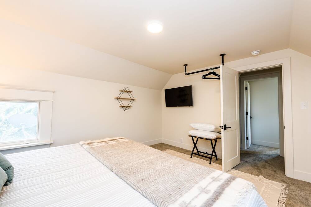 Photo of Bedroom in Buchanan