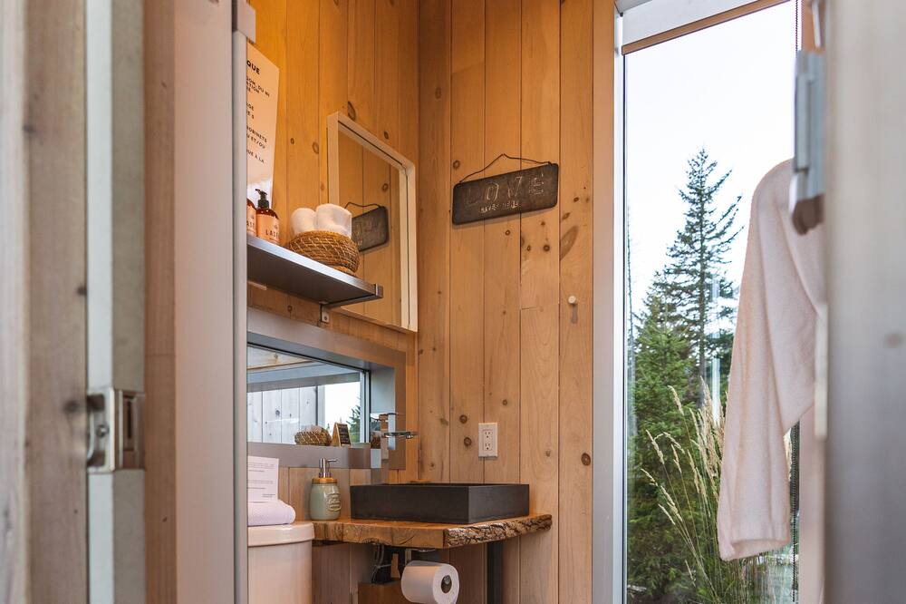 Photo of Bathroom in Lac Beauport