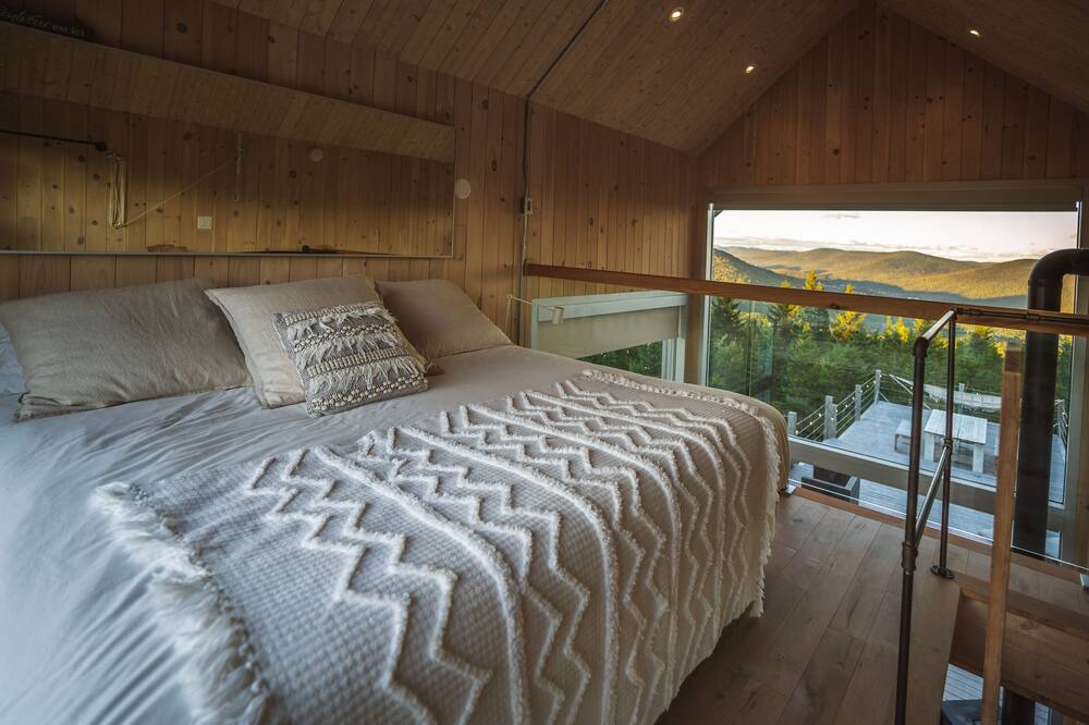 Photo of Bedroom in Lac Beauport