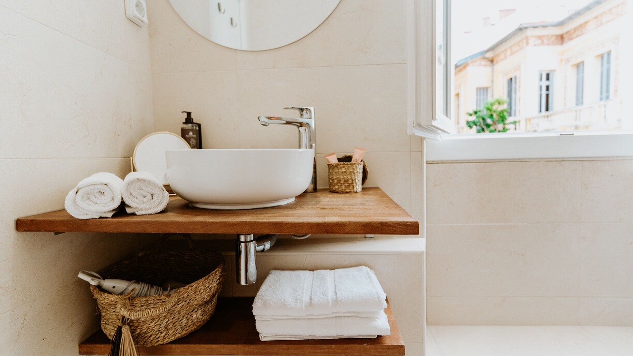 Photo of Bathroom in Carre d'Or