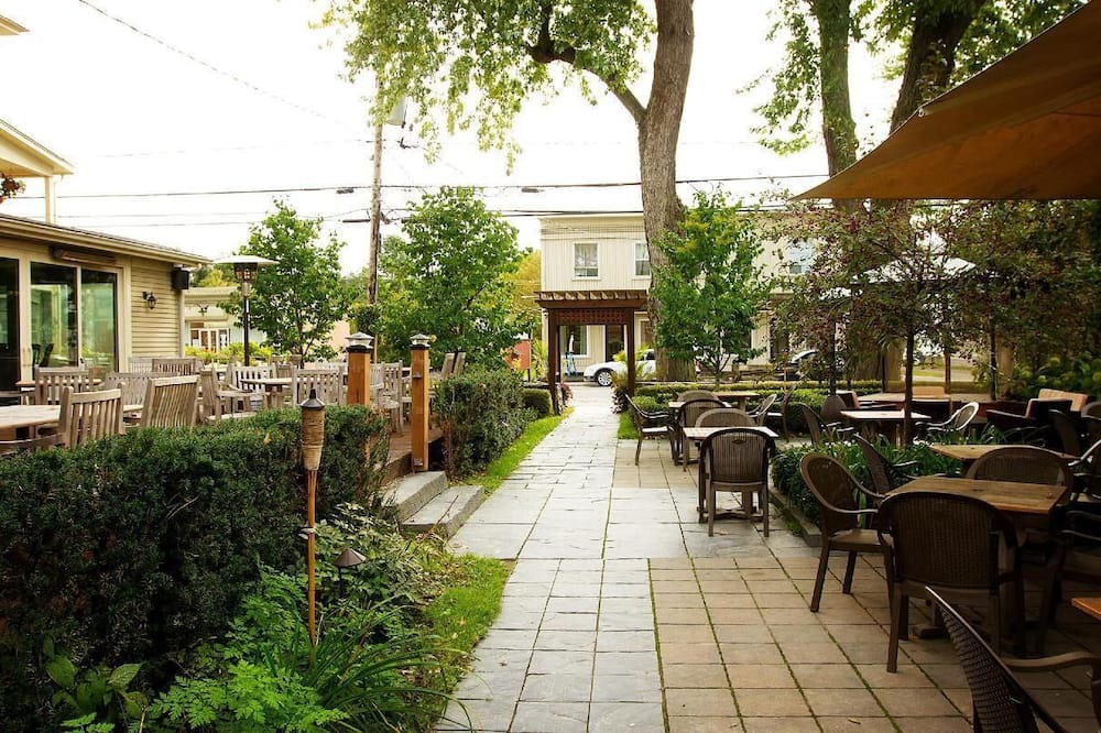 Photo of Outdoor in Ayers Cliff