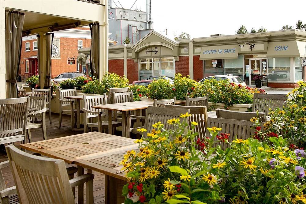 Photo of Outdoor in Ayers Cliff