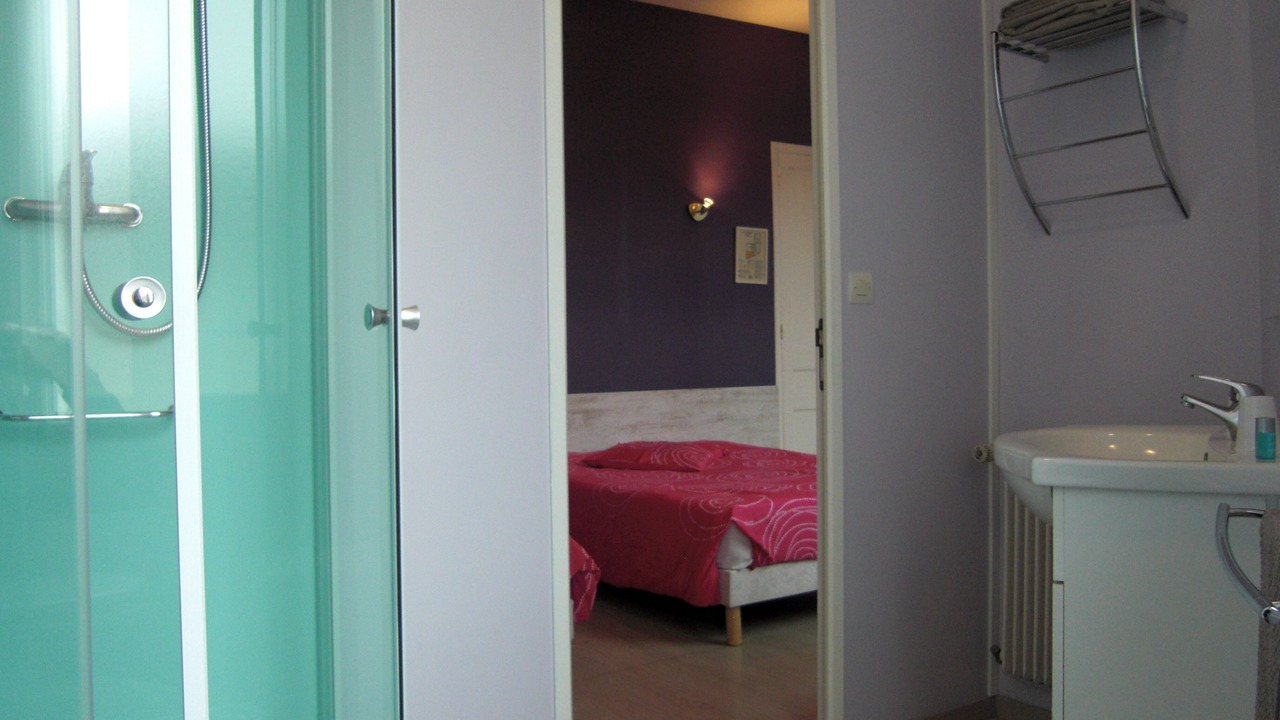 Photo of Bathroom in Epernay