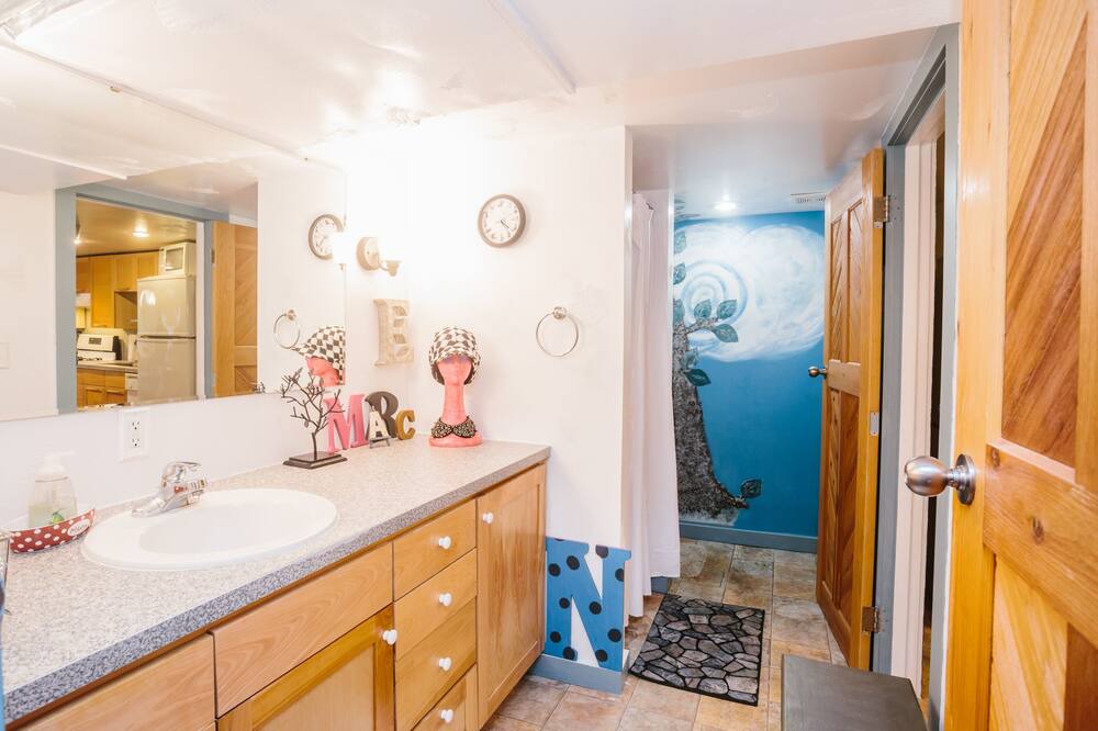 Photo of Bathroom in Genesee