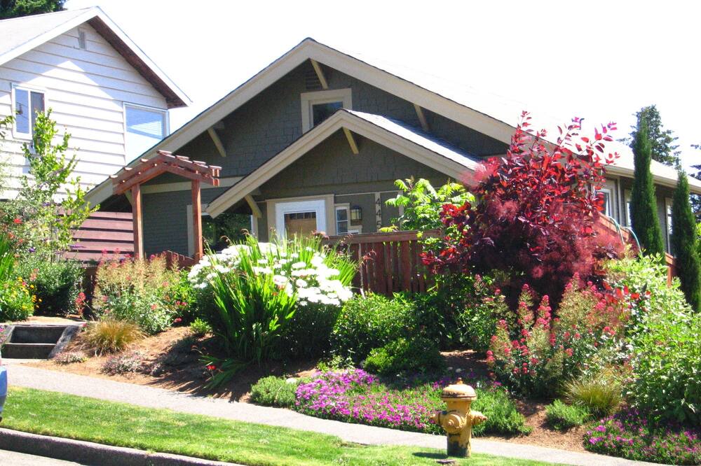 Photo of Outdoor in Genesee