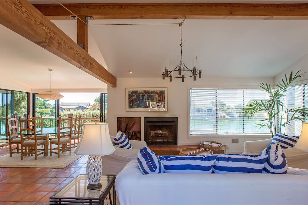 Photo of Livingroom in Stinson Beach