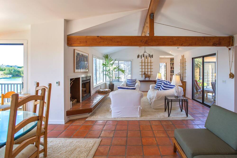 Photo of Livingroom in Stinson Beach