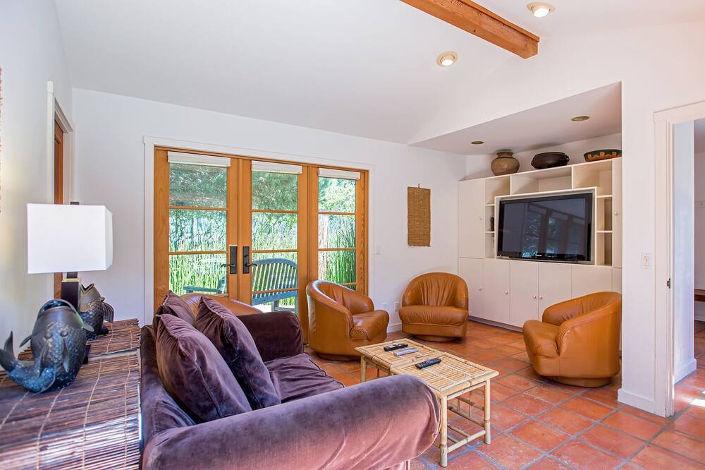 Photo of Bedroom in Stinson Beach