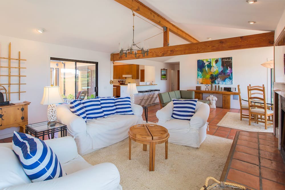 Photo of Livingroom in Stinson Beach