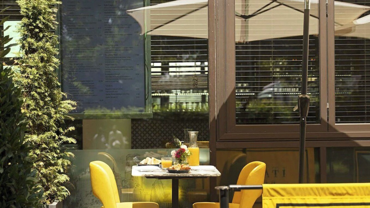 Photo of Others in Tower Hill