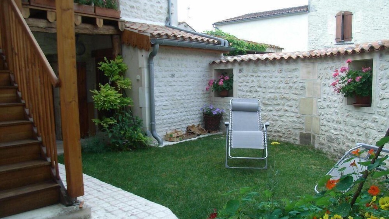 Photo of Patio Balcony in Gensac-la-Pallue