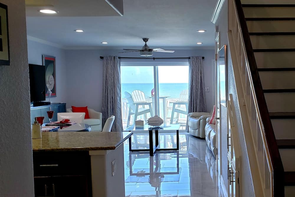 Photo of Livingroom in Rockport