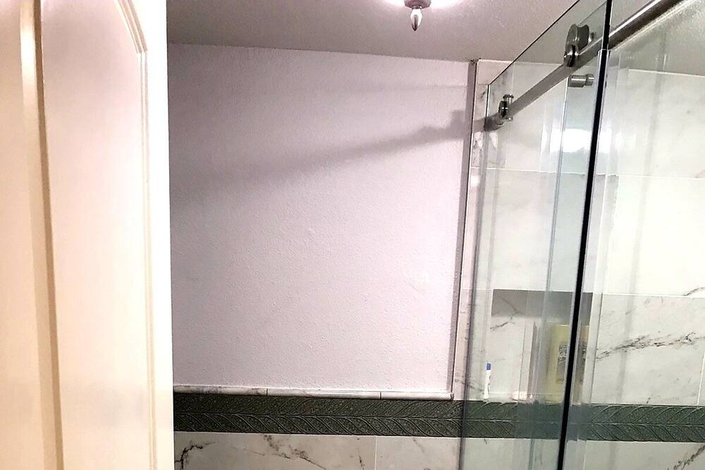Photo of Bathroom in Rockport