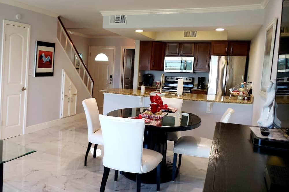 Photo of Livingroom in Rockport