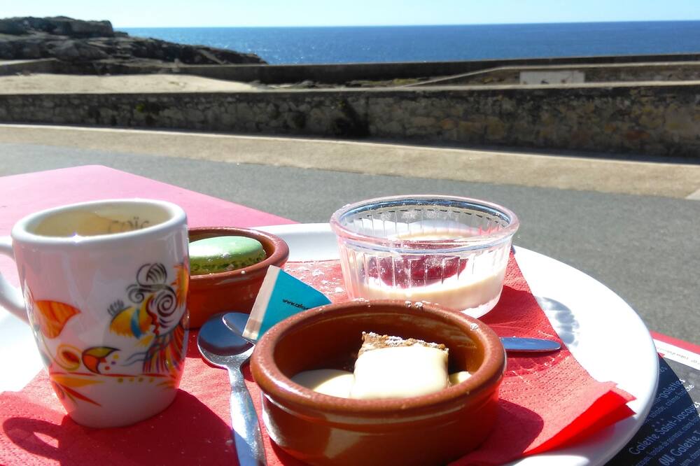 Photo of Patio Balcony in Batz-sur-Mer