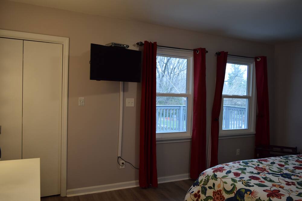Photo of Bedroom in Lyndon