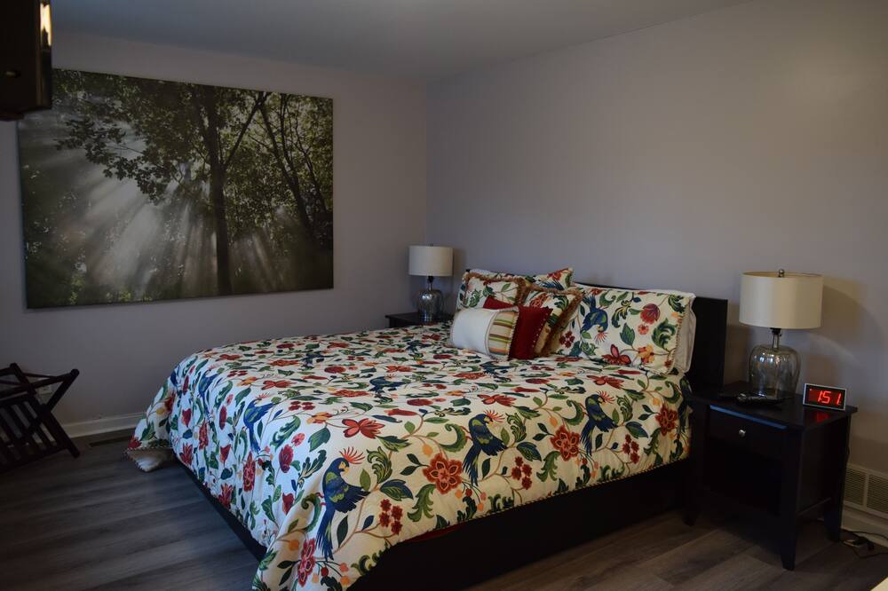 Photo of Bedroom in Lyndon