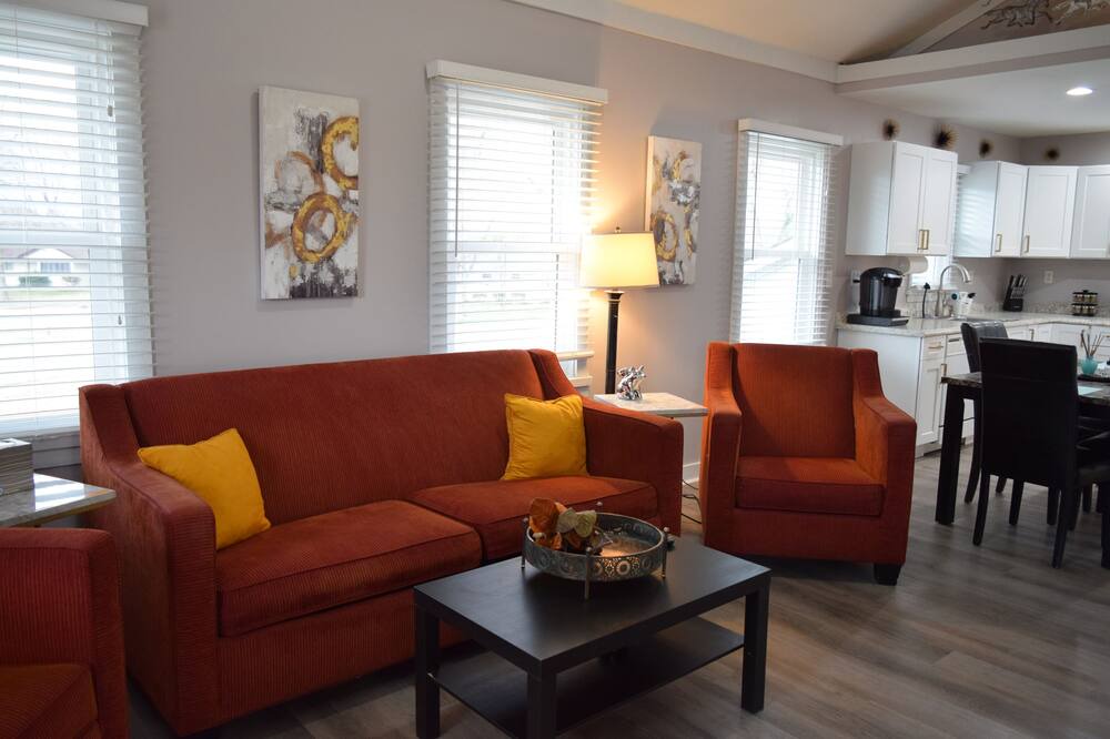 Photo of Livingroom in Lyndon
