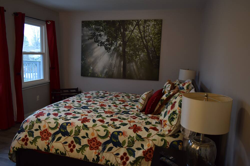 Photo of Bedroom in Lyndon