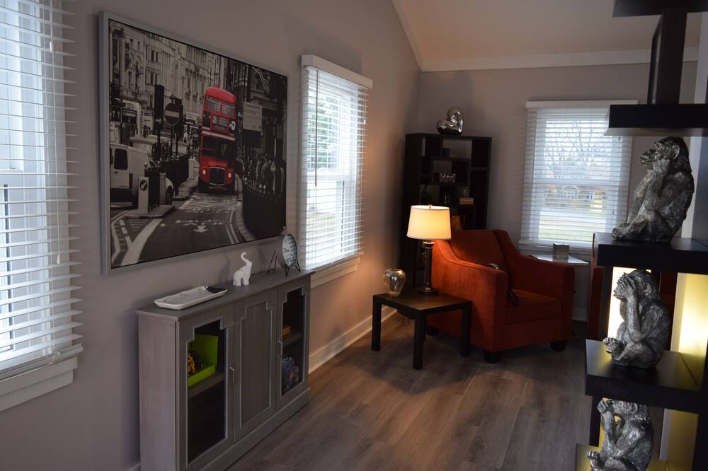 Photo of Livingroom in Lyndon
