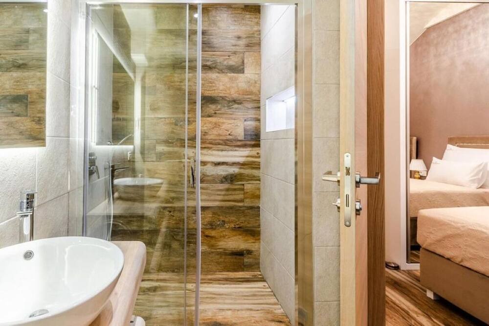 Photo of Bathroom in Cove Tri Zala (Zrnovo)