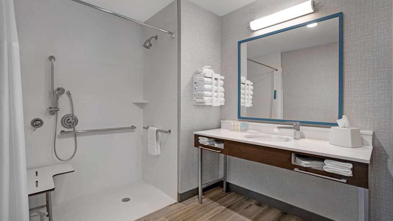 Photo of Bathroom in Farmers Branch