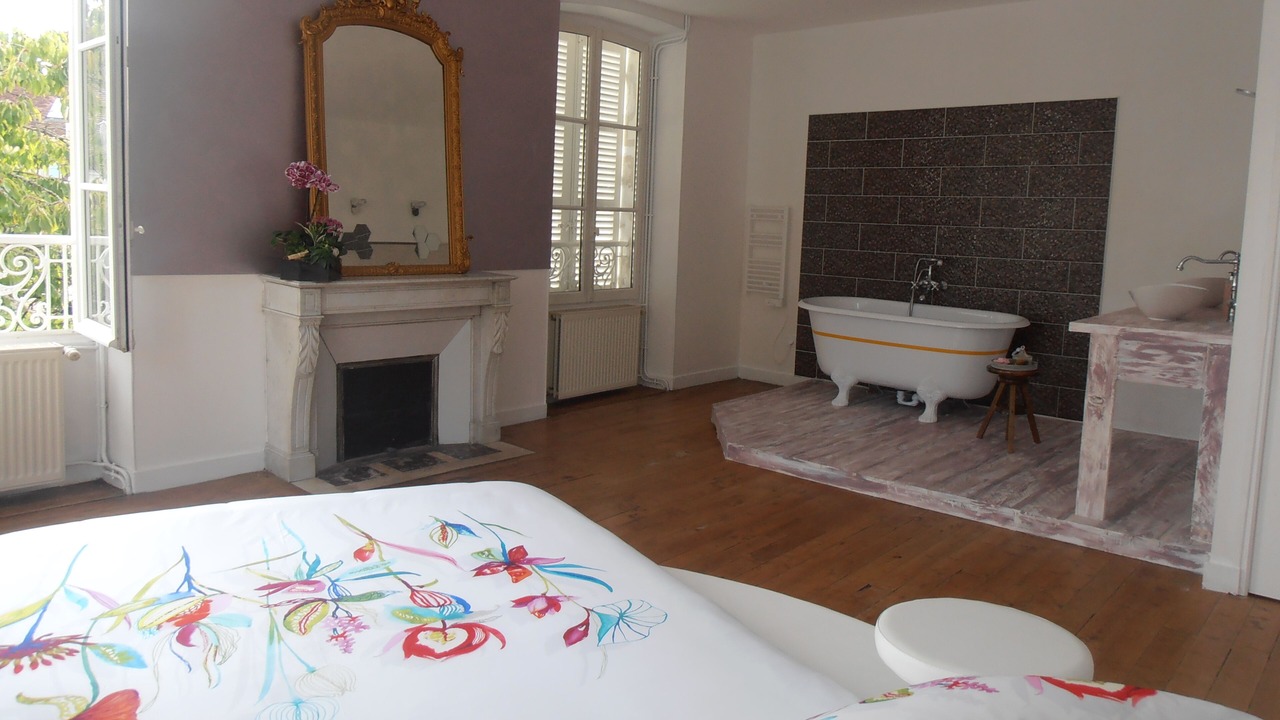 Photo of Bathroom in Saints