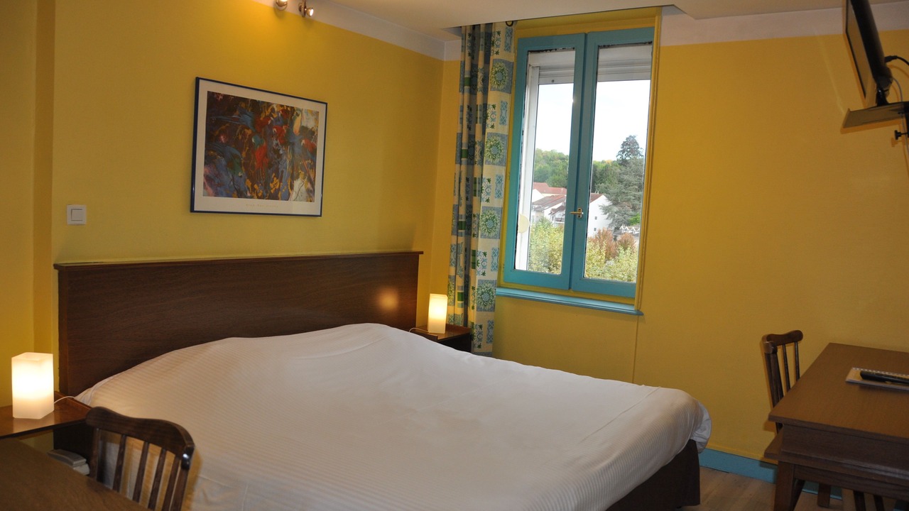 Photo of Bedroom in La Tour-du-Pin