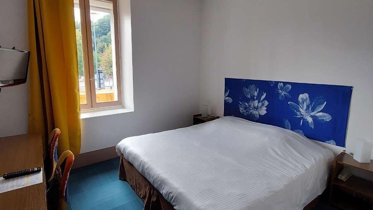 Photo of Bedroom in La Tour-du-Pin
