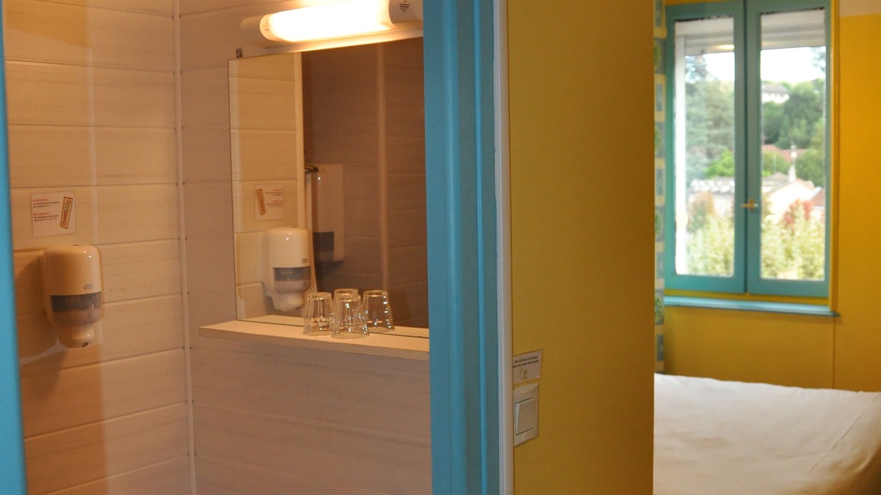 Photo of Bathroom in La Tour-du-Pin