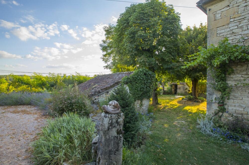 Photo of Outdoor in Rudelle